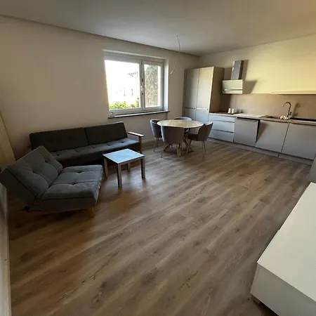 Big Flat With Garden