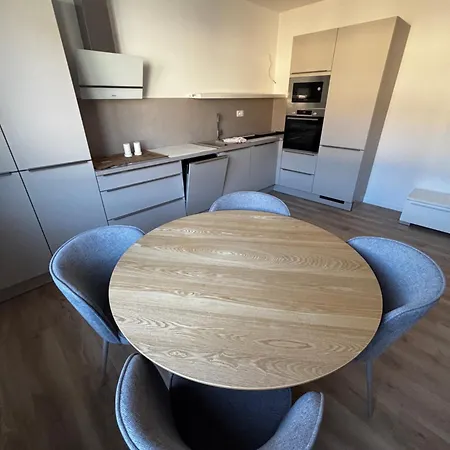 Big Flat With Garden *